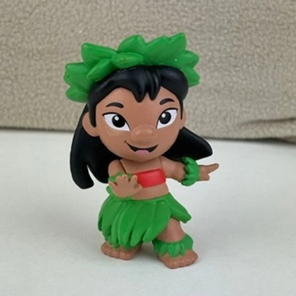 Disney Lilo & Stitch Lilo Hula‎ Dancer 1/36 Funko Mystery Mini Vinyl Figure 2021
